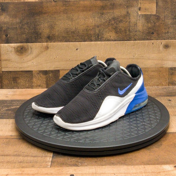 Nike Other - Nike Air Max Motion 2 Men’s Size 9